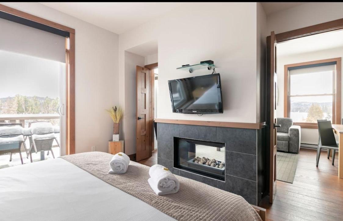 Suites Sur Lac Superieur-Mont-Tremblant Exterior photo
